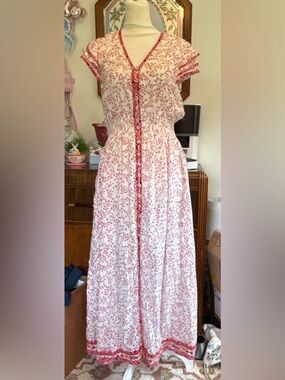 Poupette St. Barth White Maxi Dress with Pink Floral Print Sz M